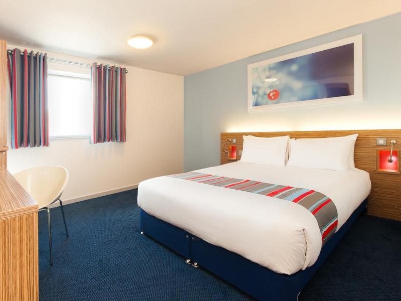 Travelodge Bristol Central Anchor Road Esterno foto