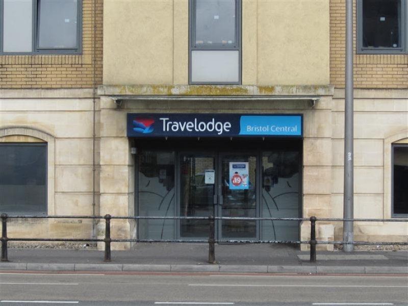 Travelodge Bristol Central Anchor Road Esterno foto