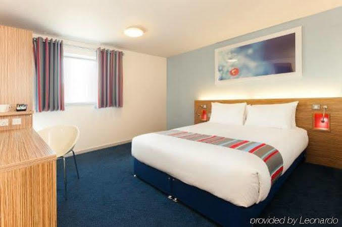 Travelodge Bristol Central Anchor Road Esterno foto