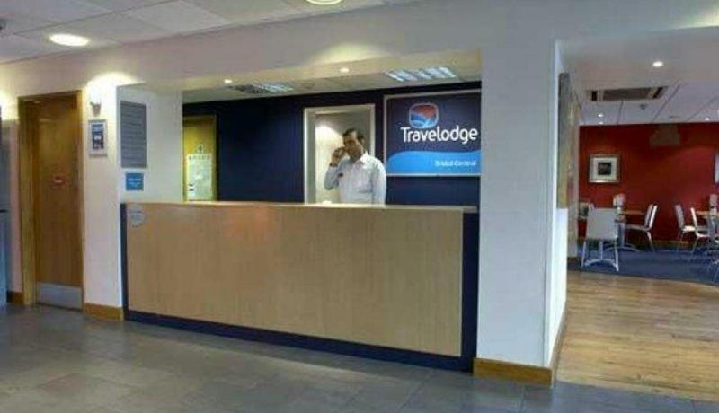 Travelodge Bristol Central Anchor Road Esterno foto
