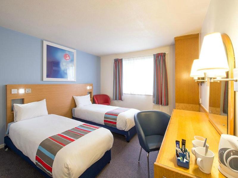 Travelodge Bristol Central Anchor Road Esterno foto